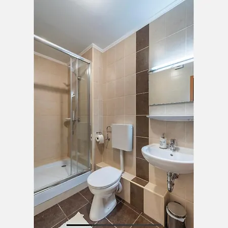 Sinus Premium Vizparti Studioapartman Шиофок